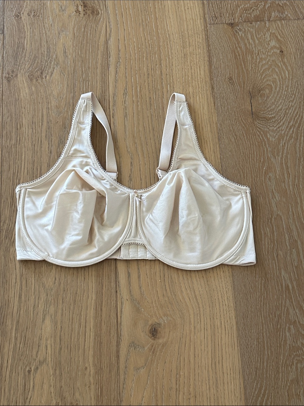 Wacoal Everyday Full Coverage Underwire Bra - Cream Size 44DD